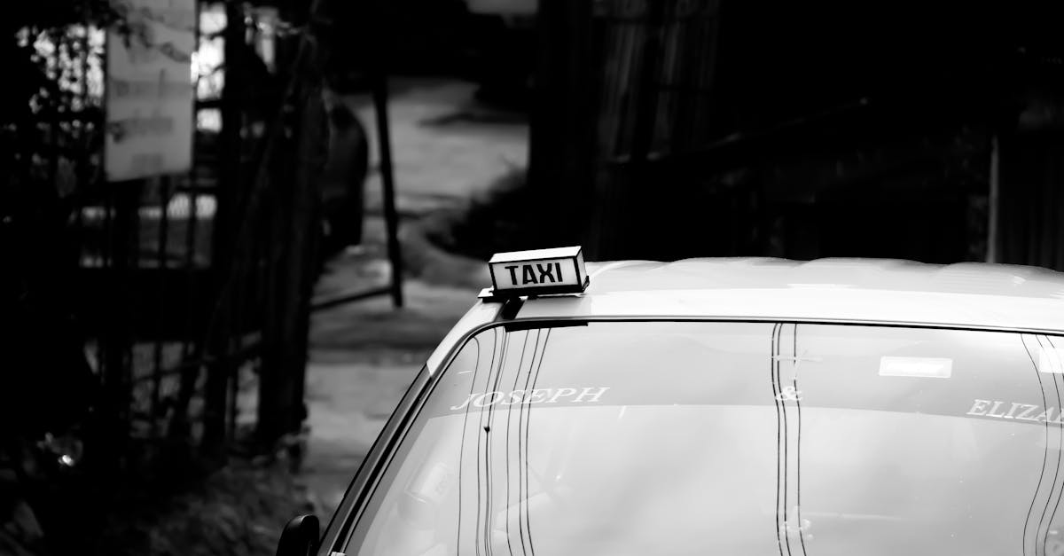 découvrez notre service de taxi fiable et rapide, disponible 24/7 pour tous vos déplacements. profitez d'un trajet confortable et sécurisé avec des chauffeurs expérimentés, que ce soit pour vos voyages professionnels ou vos sorties personnelles.