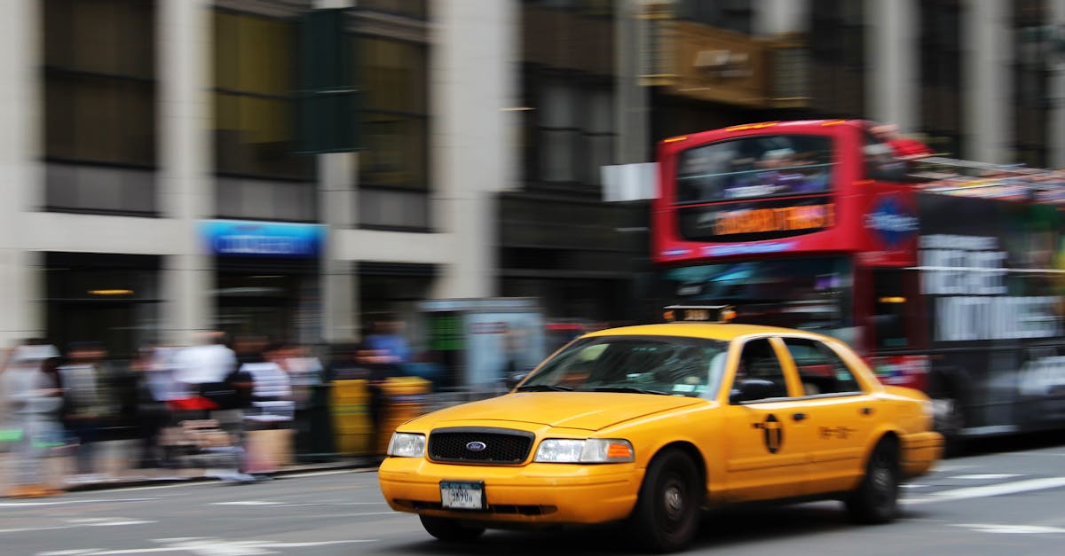 découvrez notre service de taxi fiable et rapide, disponible 24/7. que ce soit pour un trajet à l'aéroport, un déplacement professionnel ou une sortie en ville, nos chauffeurs expérimentés vous assurent confort et sécurité. réservez dès maintenant votre course en quelques clics !