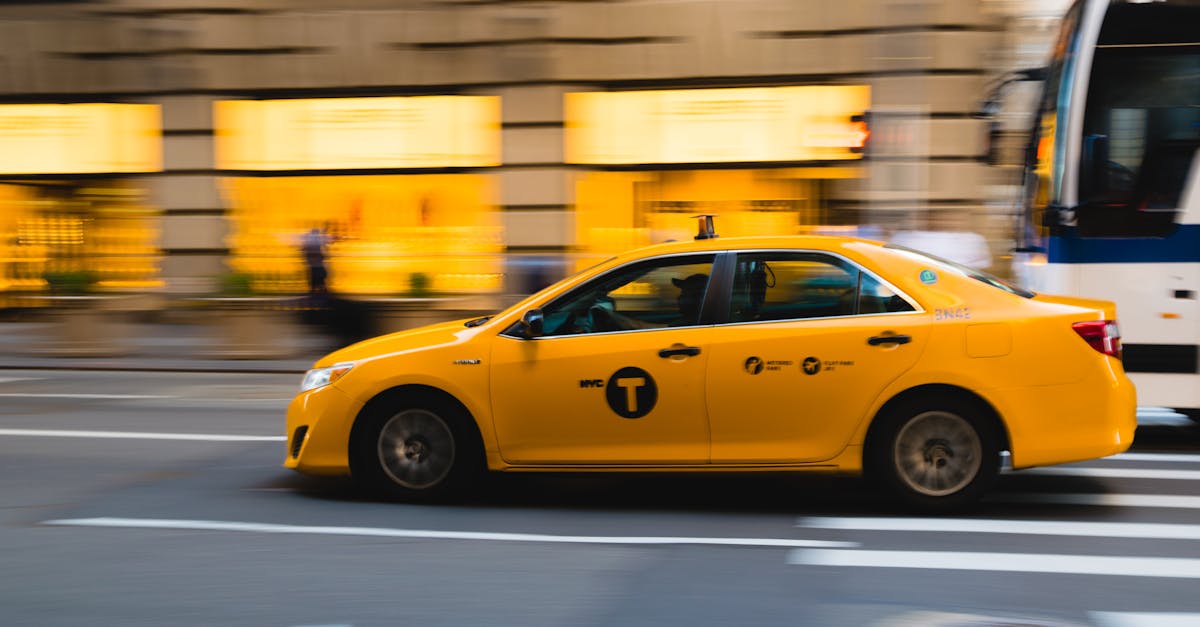 découvrez notre service de taxi fiable et rapide, disponible 24/7 pour toutes vos courses en ville ou vers les aéroports. réservez facilement en ligne et profitez d'un trajet confortable avec des chauffeurs expérimentés.